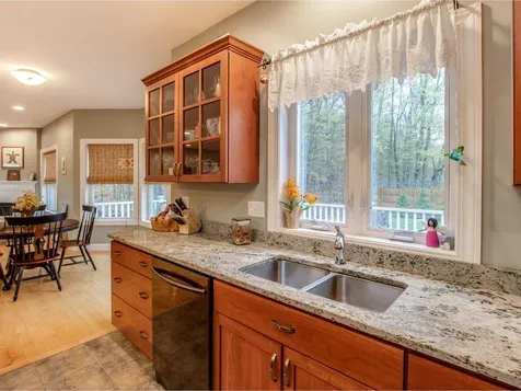 12 Lomeadow Road Hinesburg VT 05461