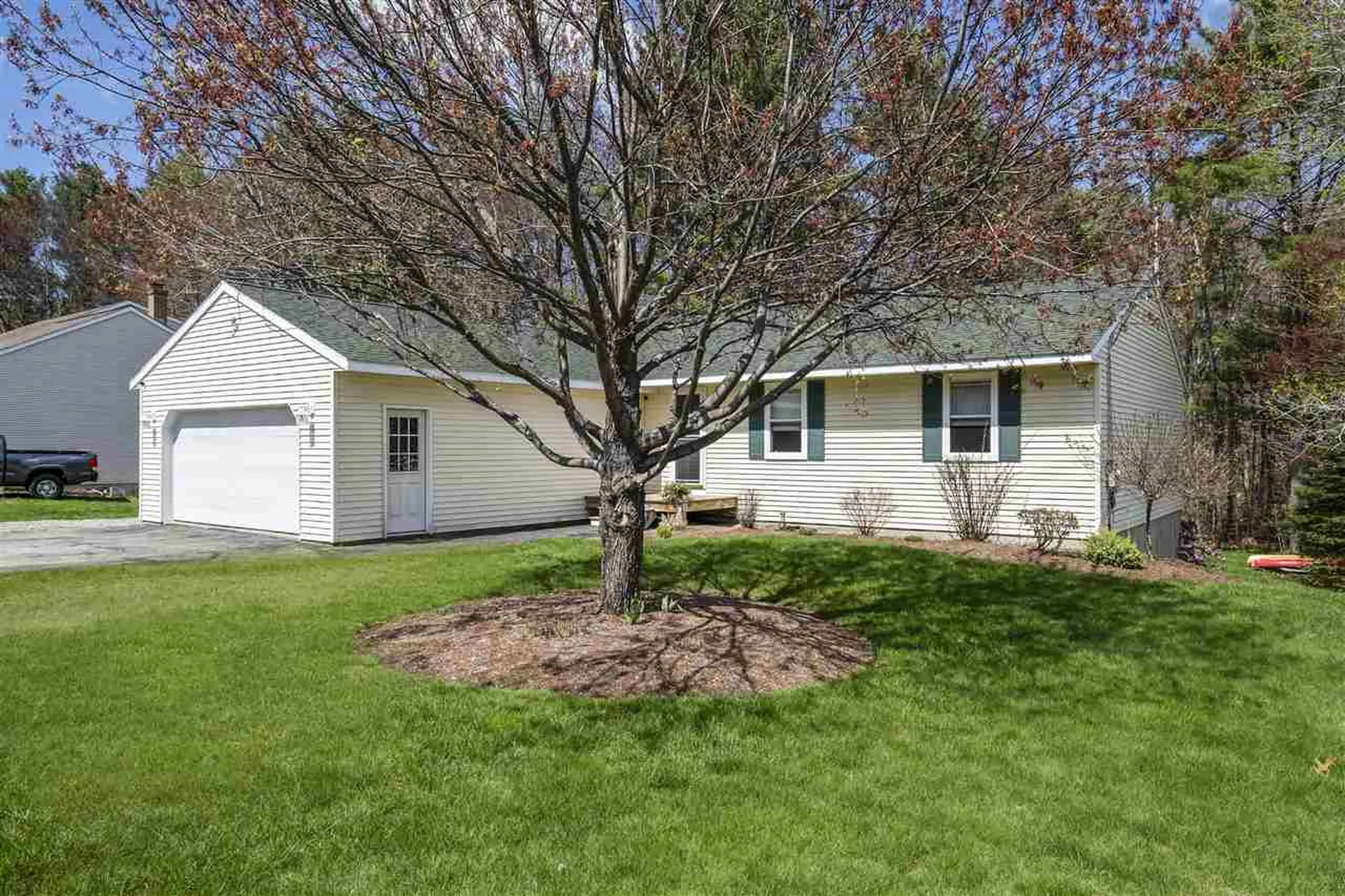 42 Emerald Drive Laconia NH 03246