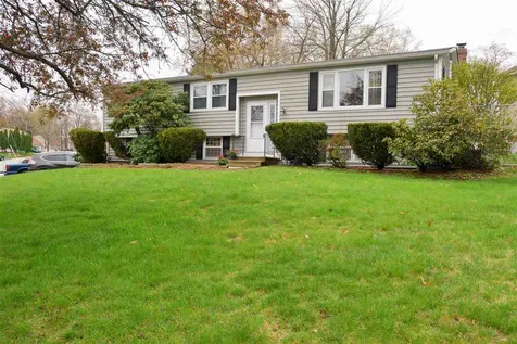 6 Huntingdon Lane Nashua NH 03062