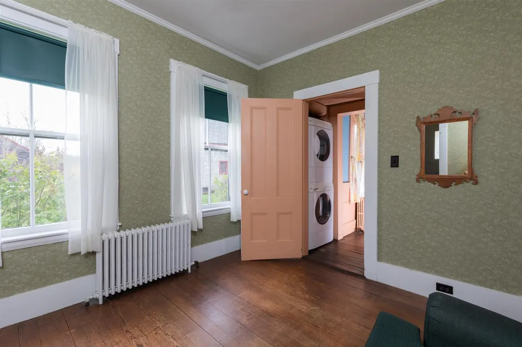 44 North Road Kensington NH 03833