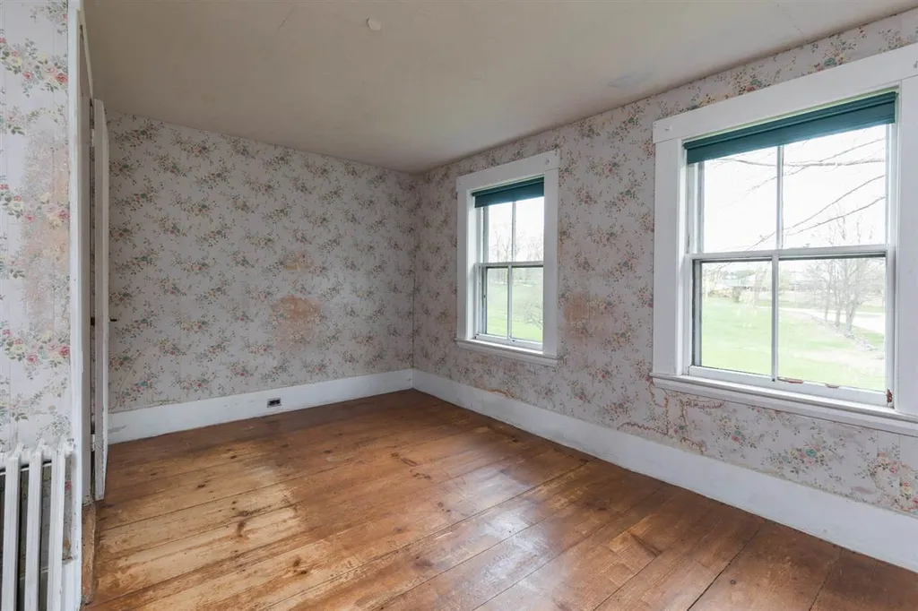 44 North Road Kensington NH 03833