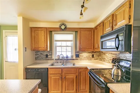 138 Partridge Hill Colchester VT 05446