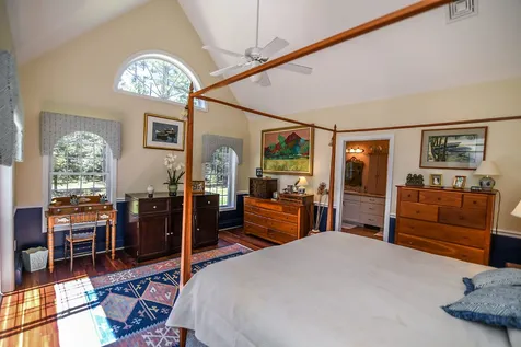 77 Brown Brook Circle Fremont NH 03044