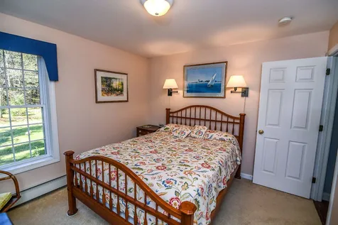 77 Brown Brook Circle Fremont NH 03044