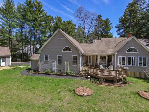 77 Brown Brook Circle Fremont NH 03044