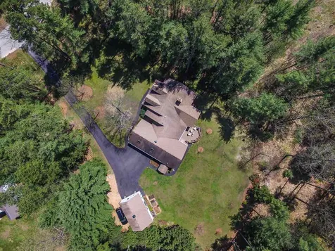 77 Brown Brook Circle Fremont NH 03044