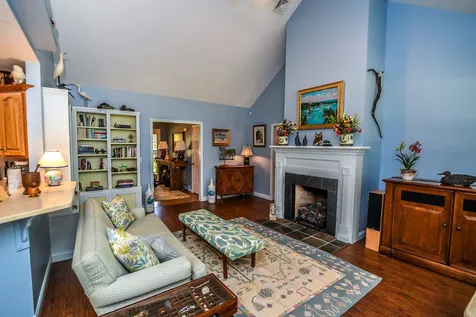 77 Brown Brook Circle Fremont NH 03044