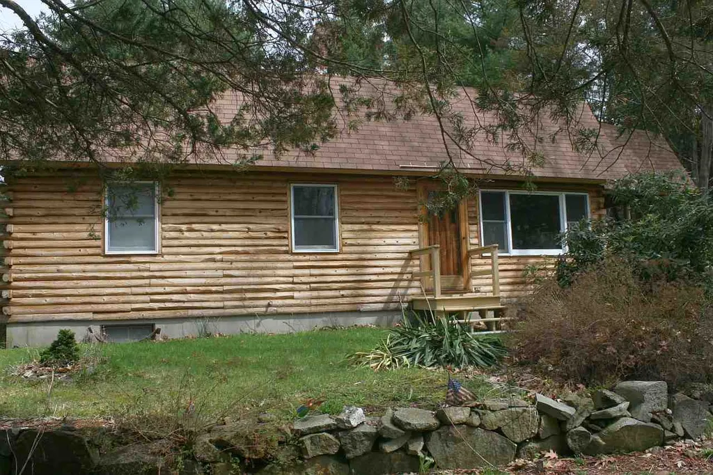 12r Sandy Point Road Stratham NH 03885
