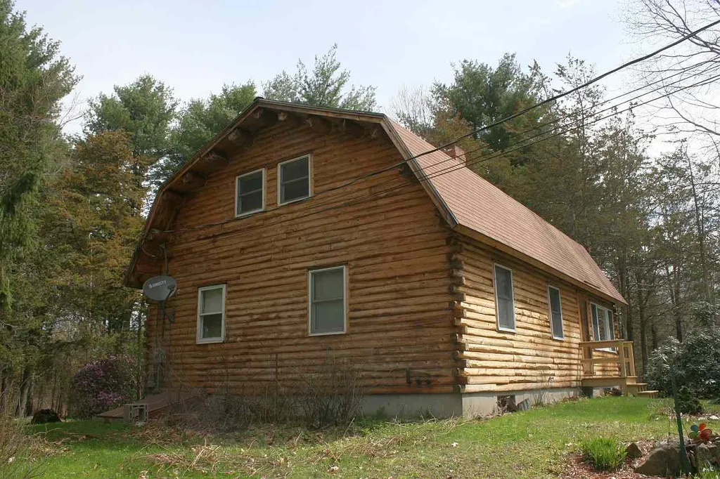 12r Sandy Point Road Stratham NH 03885