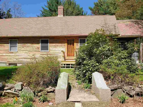 12r Sandy Point Road Stratham NH 03885