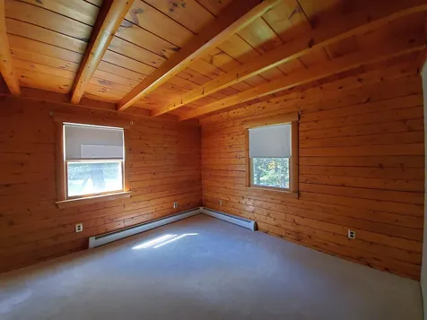 12r Sandy Point Road Stratham NH 03885
