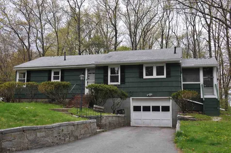29 Lewis Lane Concord NH 03301-8410