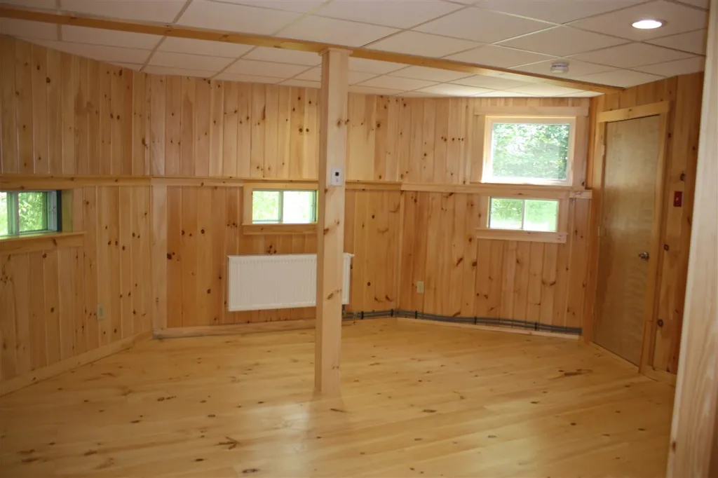 188 White Hill Loop Morgan VT 05853