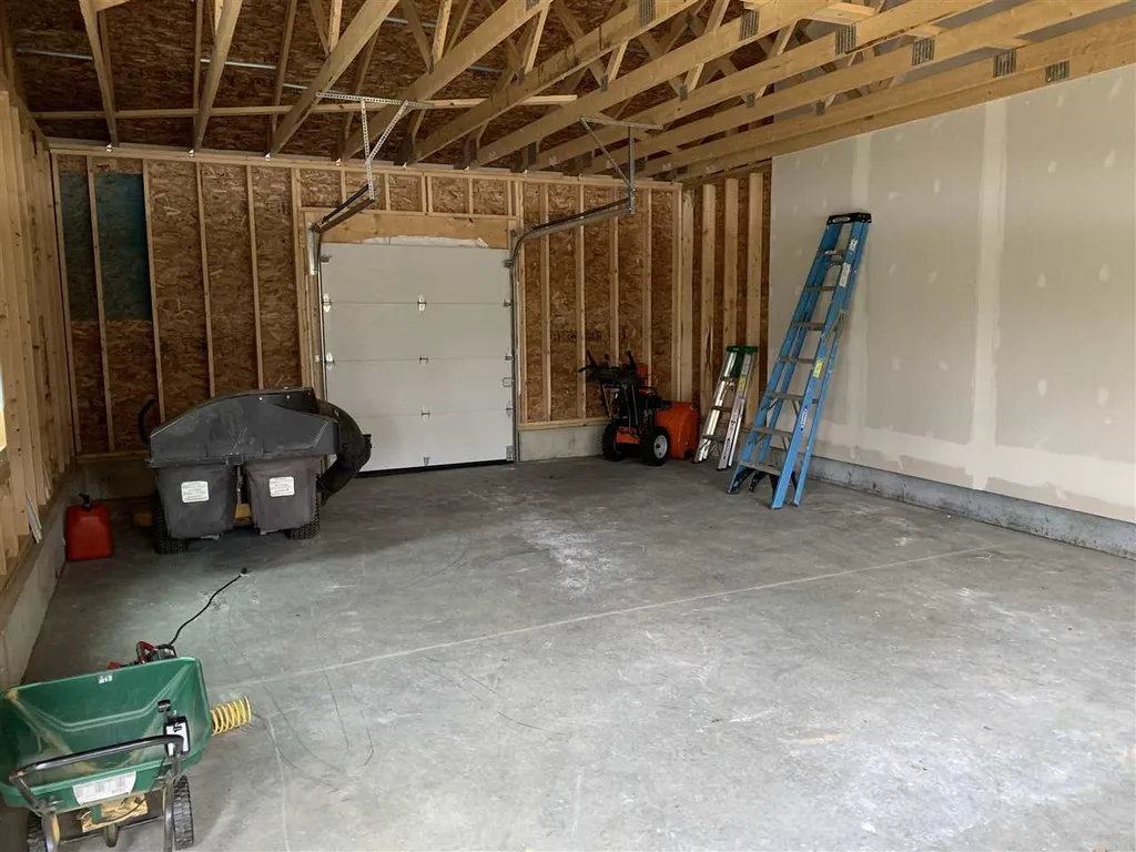 91 Prescott Road Raymond NH 03077