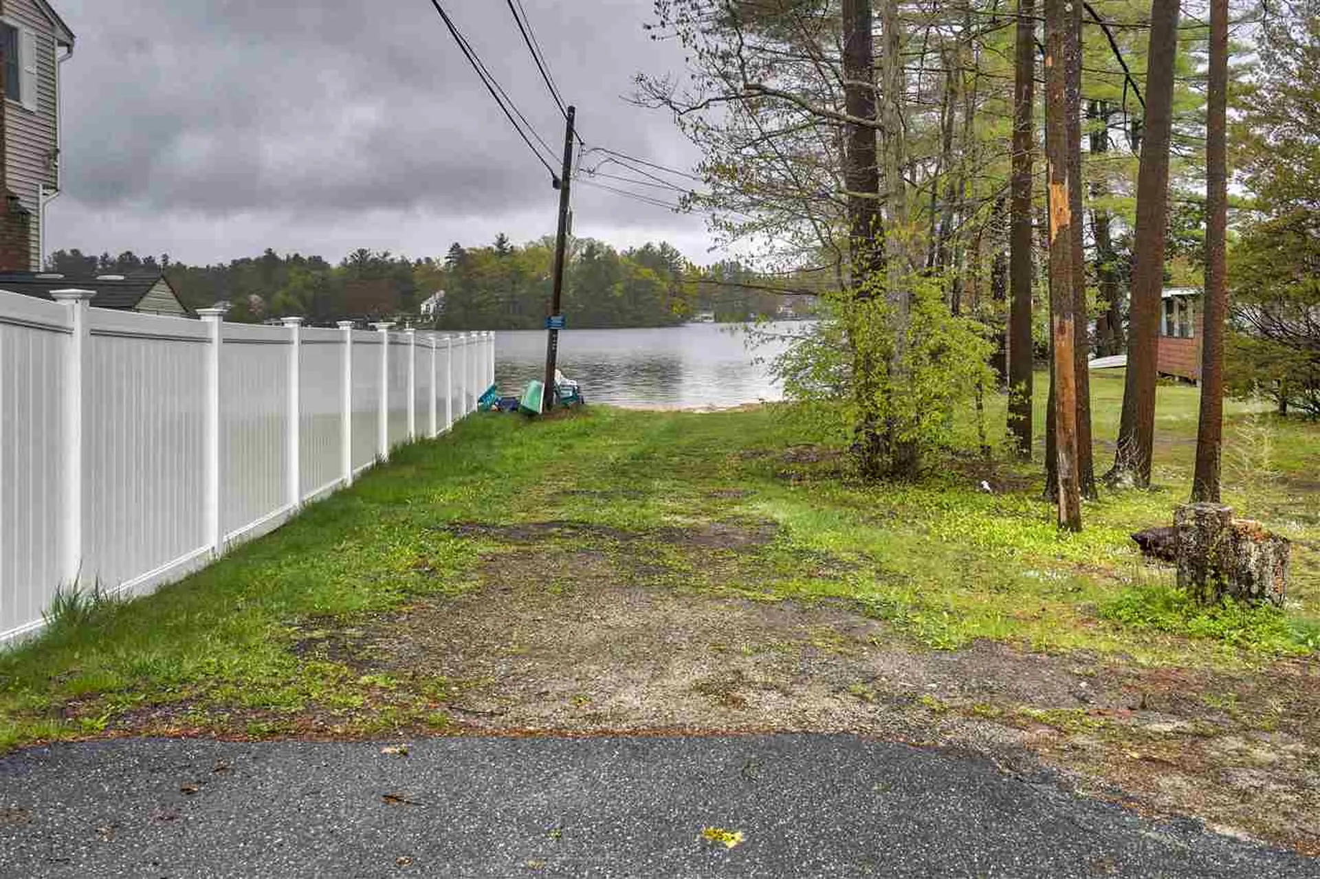 13 Franz Road Salem NH 03079