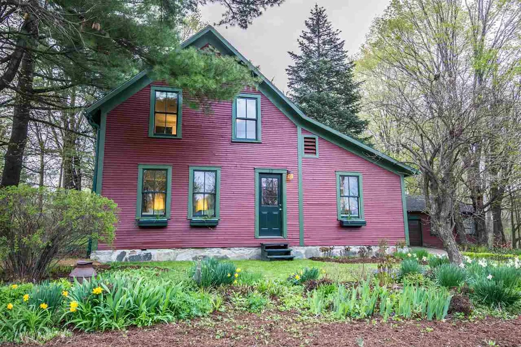 10 Alder Lane Essex VT 05452