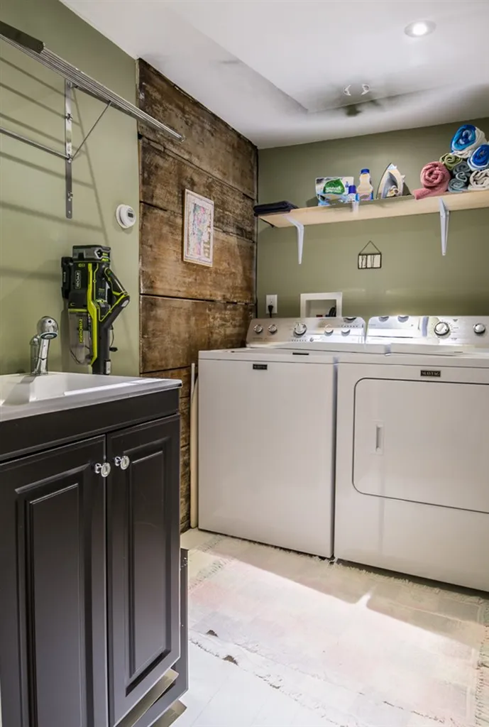 10 Alder Lane Essex VT 05452