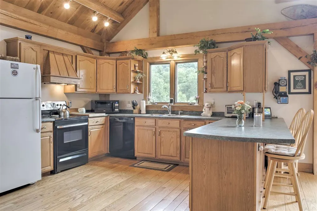 260 Cobb Hill Road Alstead NH 03602