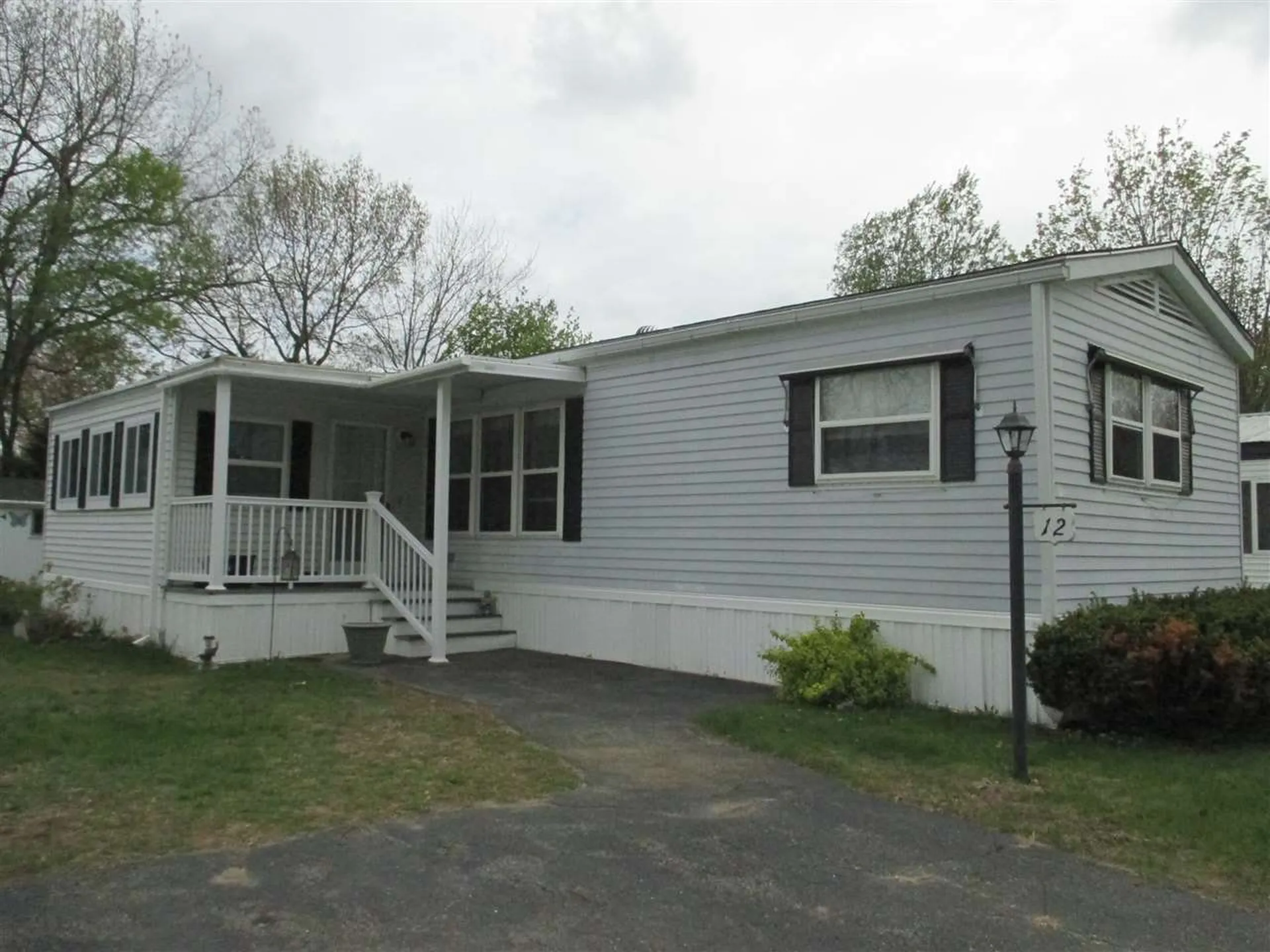 12 Oak Hill Drive Hampstead NH 03841