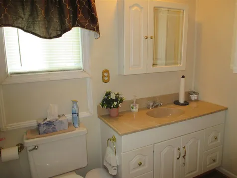 12 Oak Hill Drive Hampstead NH 03841