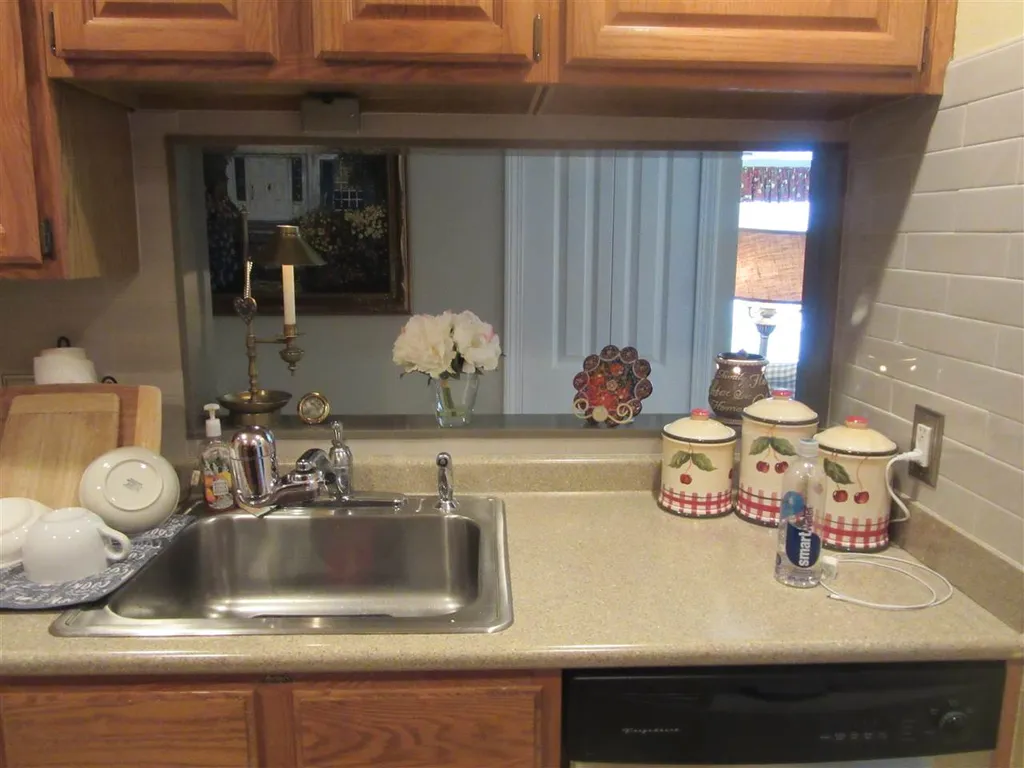2 Maple Ridge Drive Merrimack NH 03054-7202
