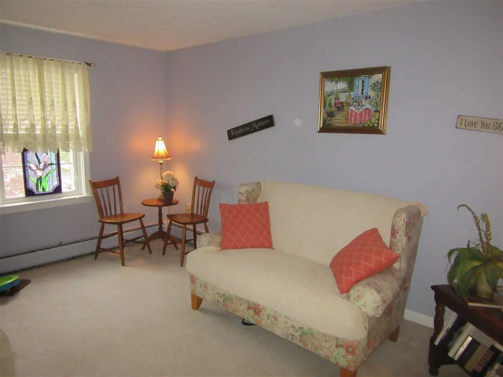 2 Maple Ridge Drive Merrimack NH 03054-7202