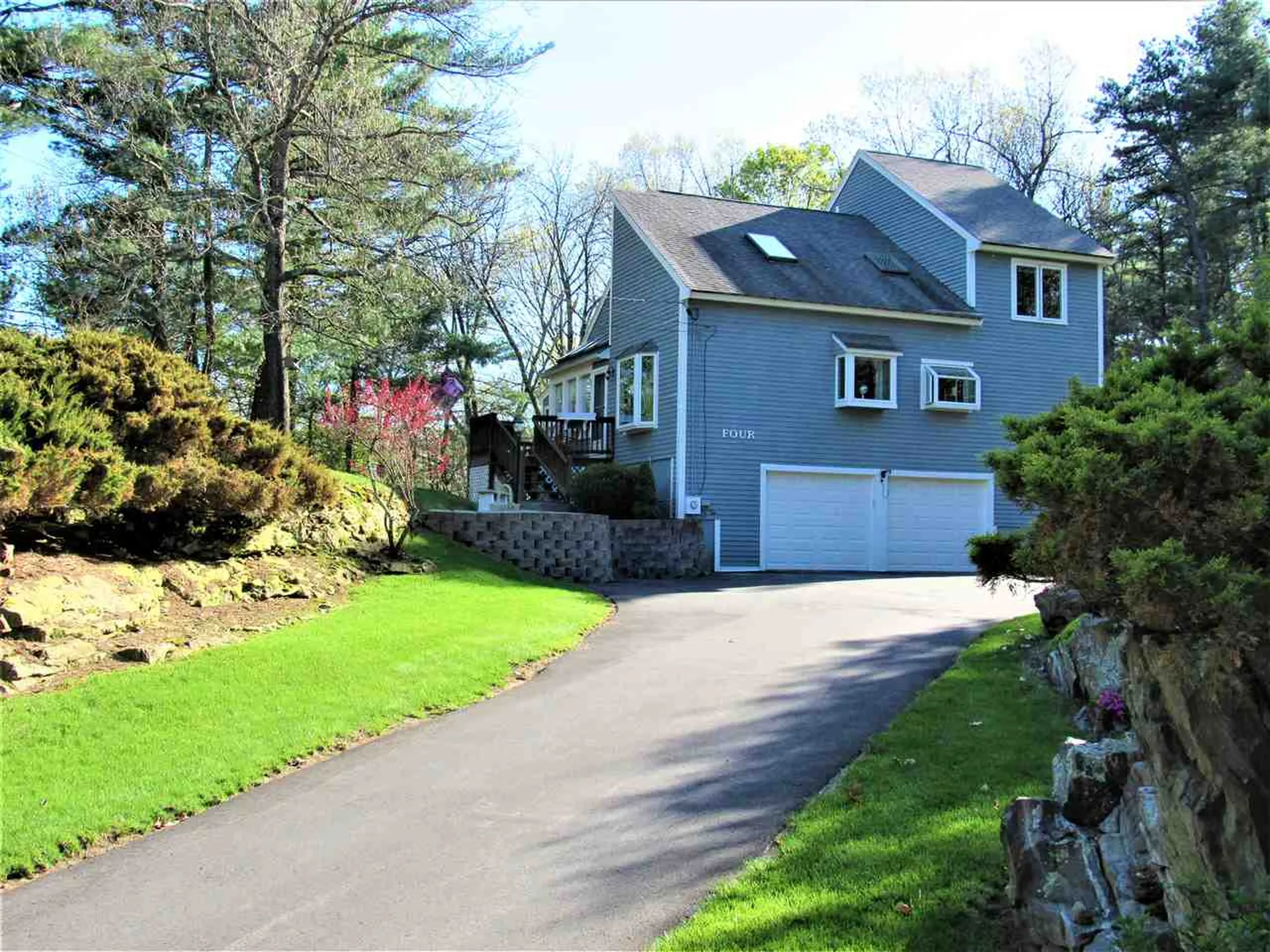 4 Mallard Drive Hudson NH 03051