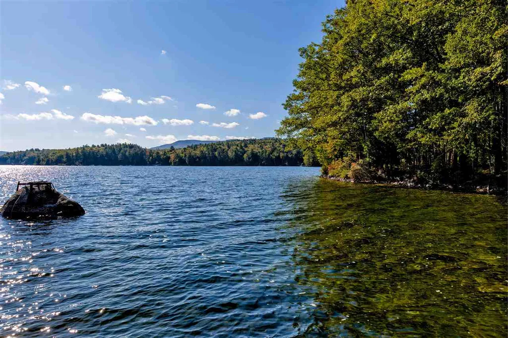 78 Burkehaven Lane Sunapee NH 03782