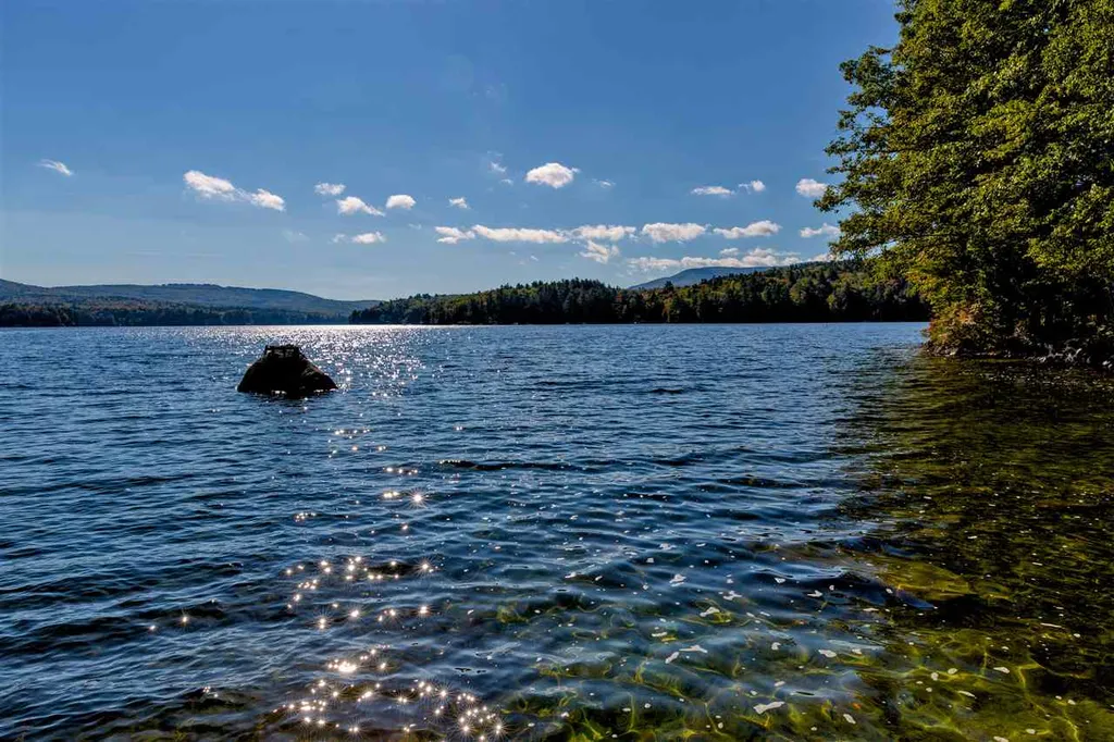 78 Burkehaven Lane Sunapee NH 03782