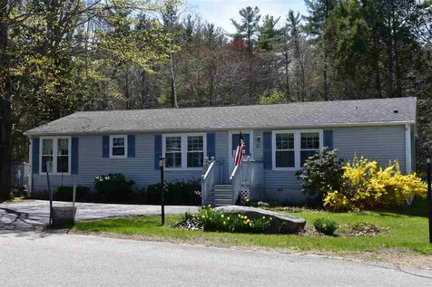 12 Aberdeen Drive Stratham NH 03885