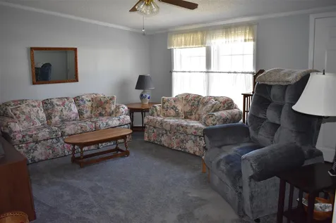 12 Aberdeen Drive Stratham NH 03885