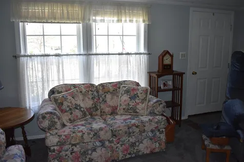 12 Aberdeen Drive Stratham NH 03885