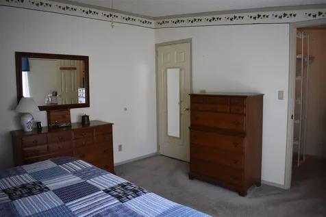 12 Aberdeen Drive Stratham NH 03885