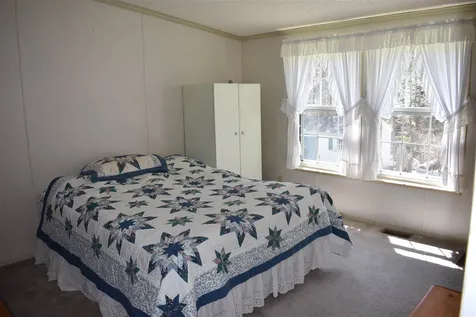 12 Aberdeen Drive Stratham NH 03885