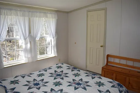 12 Aberdeen Drive Stratham NH 03885