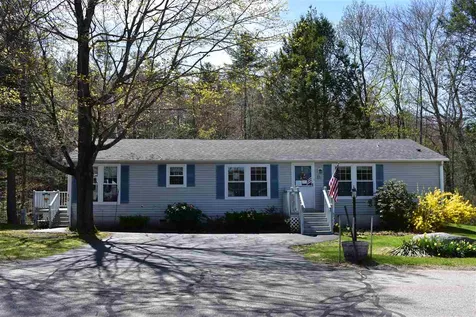 12 Aberdeen Drive Stratham NH 03885