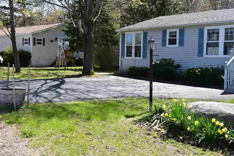 12 Aberdeen Drive Stratham NH 03885