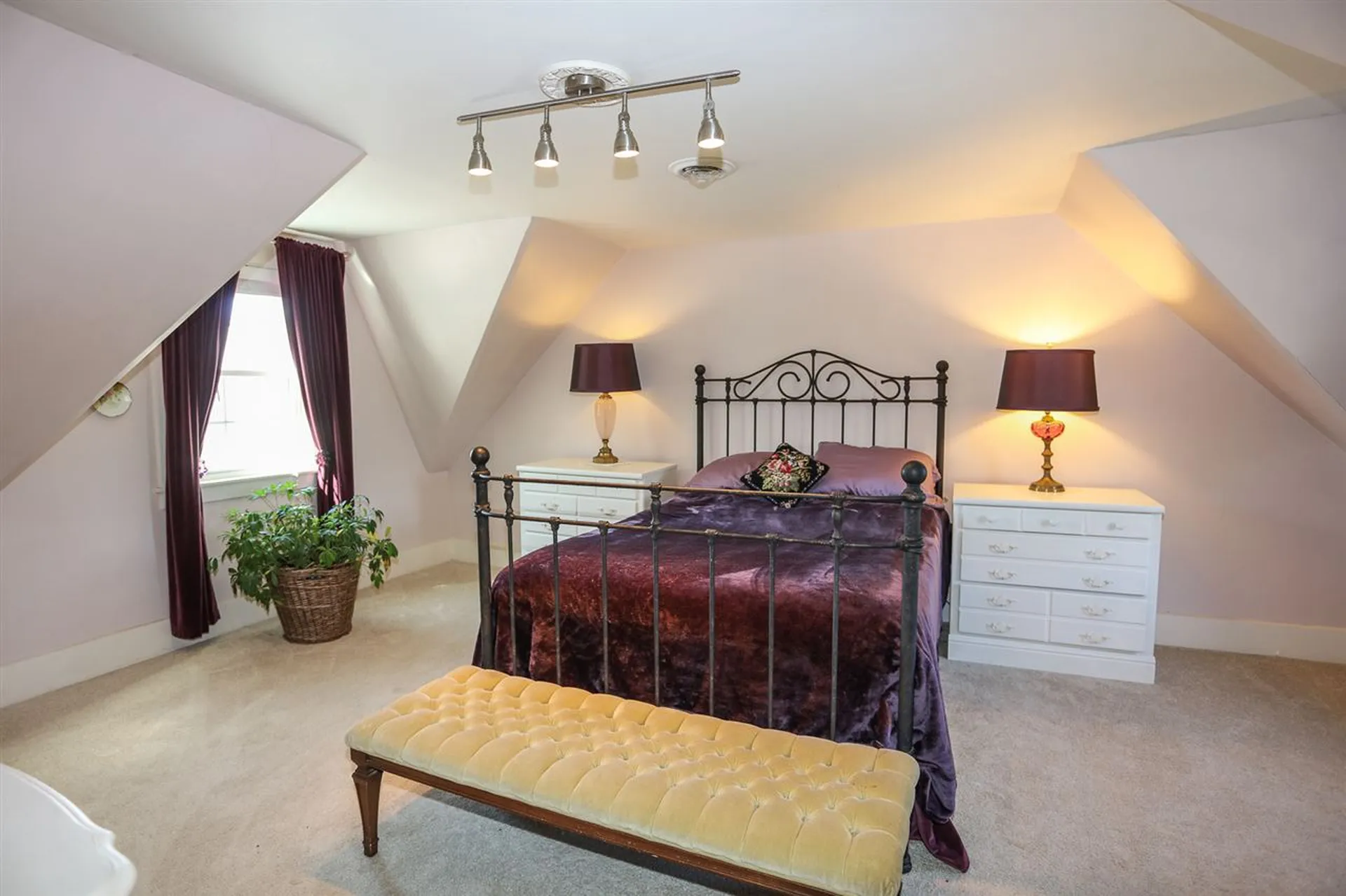 210 Daniel Plummer Road Goffstown NH 03045