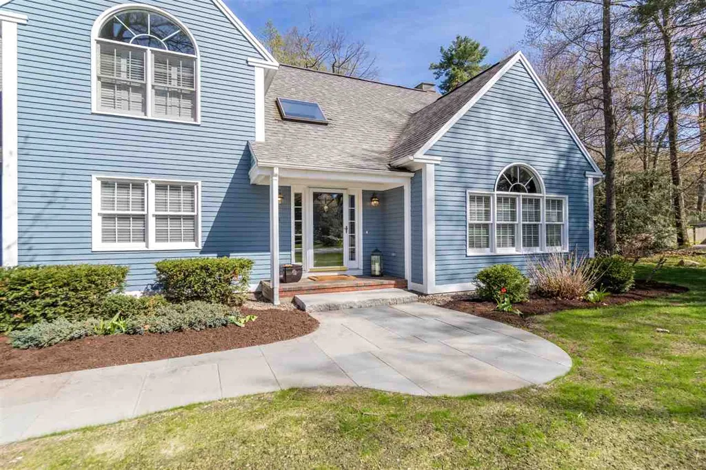 14 Saint Cyr Drive Hampton NH 03842