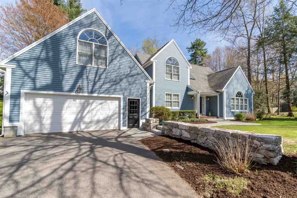14 Saint Cyr Drive Hampton NH 03842