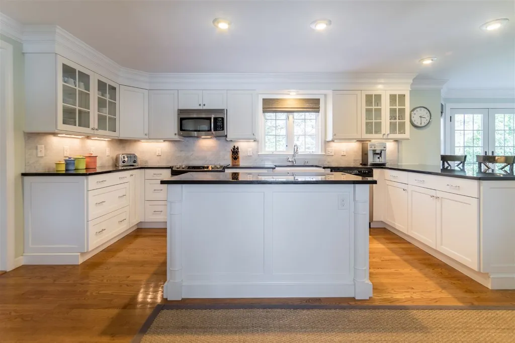14 Saint Cyr Drive Hampton NH 03842