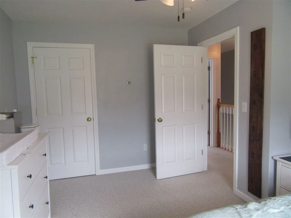 17 Hiltons Lane Rochester NH 03868