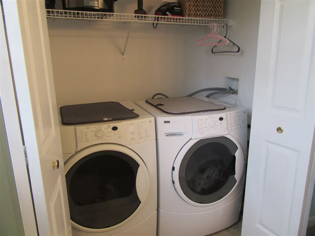 17 Hiltons Lane Rochester NH 03868