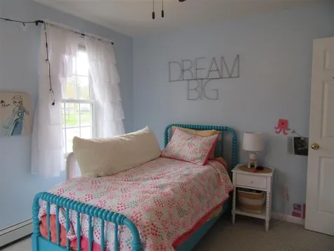 17 Hiltons Lane Rochester NH 03868