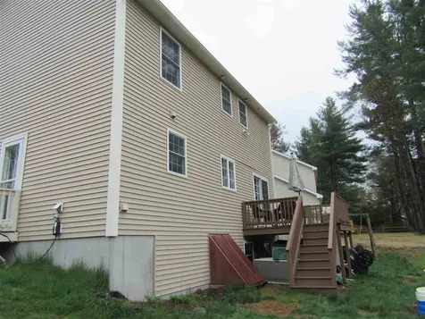 17 Hiltons Lane Rochester NH 03868