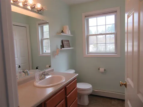 17 Hiltons Lane Rochester NH 03868