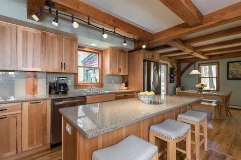 204 South Road Kensington NH 03833