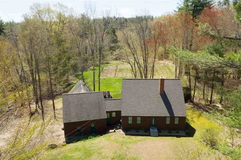 204 South Road Kensington NH 03833