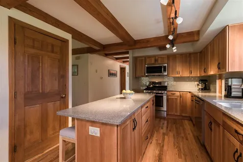 204 South Road Kensington NH 03833
