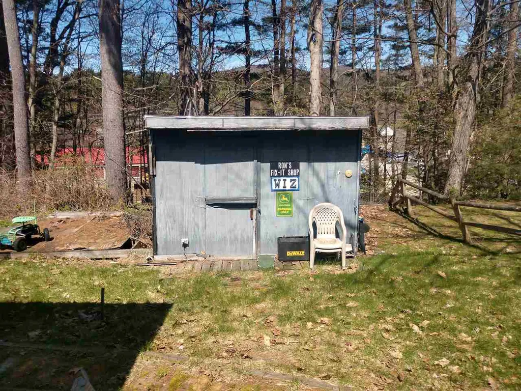43 Hemlock Terrace Plymouth NH 03264